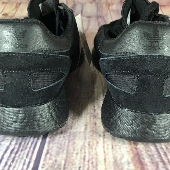 NEW Men’s Adidas I-5923 Boost Triple Black Shoes - Picture 2 of 8